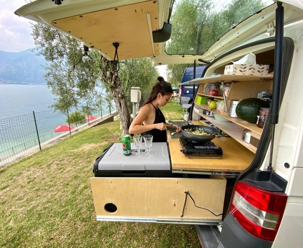 Van Life Meal Prep for Solo Travelers: Real Portion Sizes